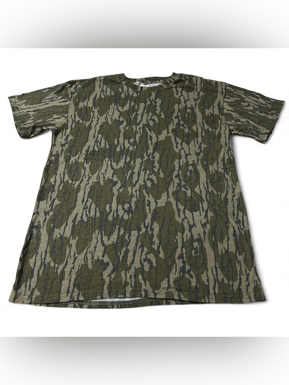 Mossy Oak Bottomland Camo Shirt Size Medium